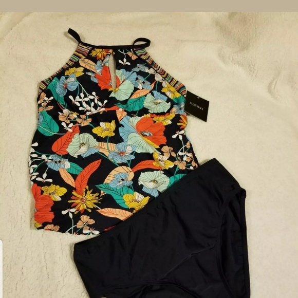 NWTs Ellen Tracy Key Hole High Neck Tankini Set - Picture 3 of 7